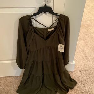 Hunter green with puff sleeve